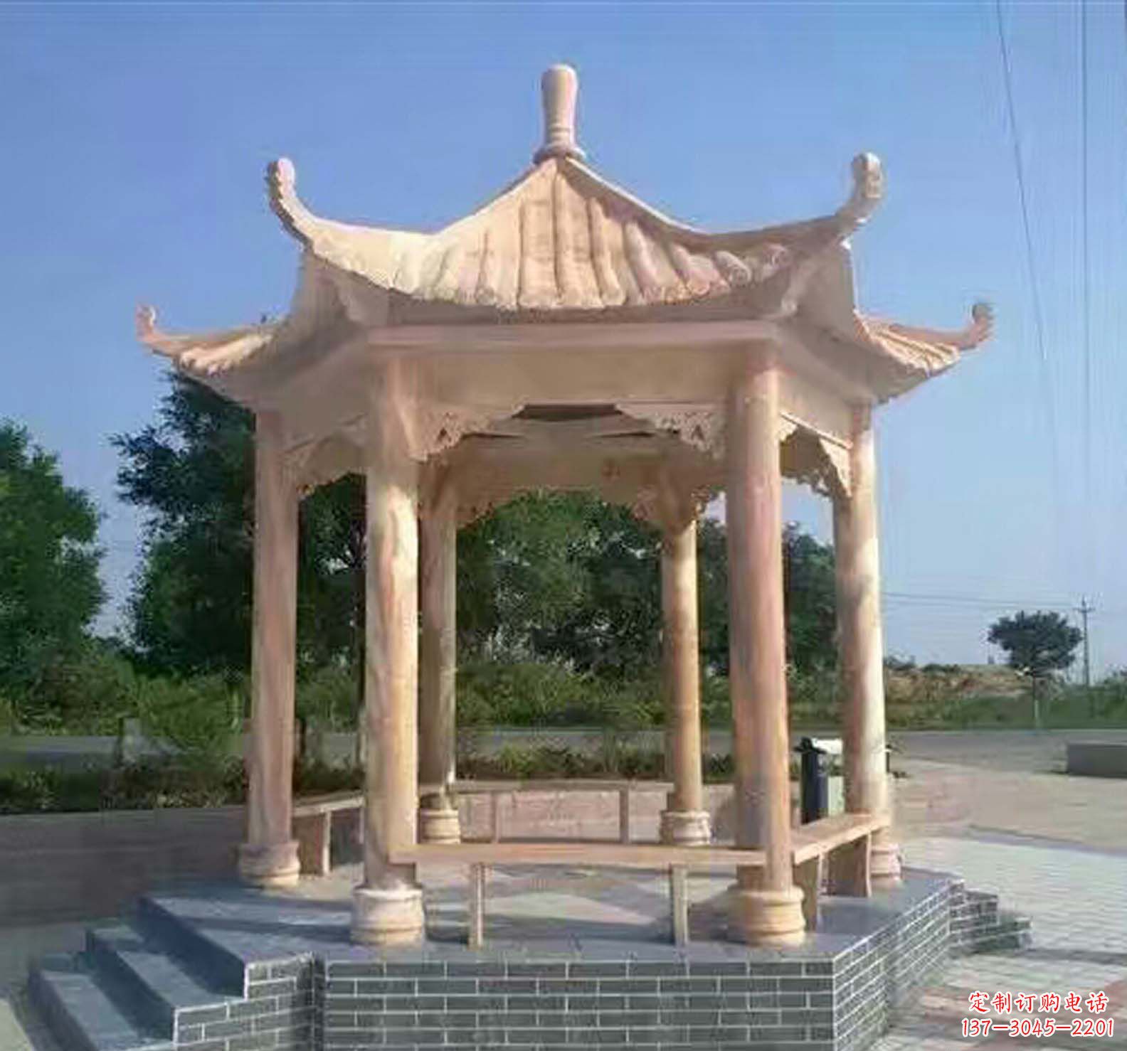 辽阳晚霞红公园景观凉亭