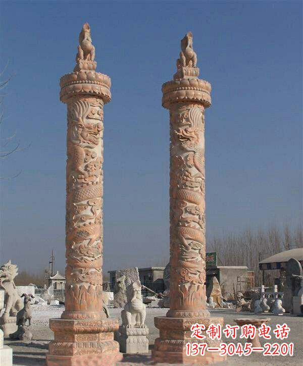 辽阳晚霞红华表雕塑