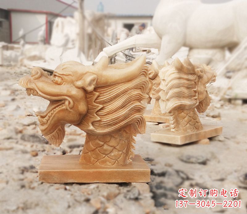 辽阳晚霞红喷水龙头雕塑