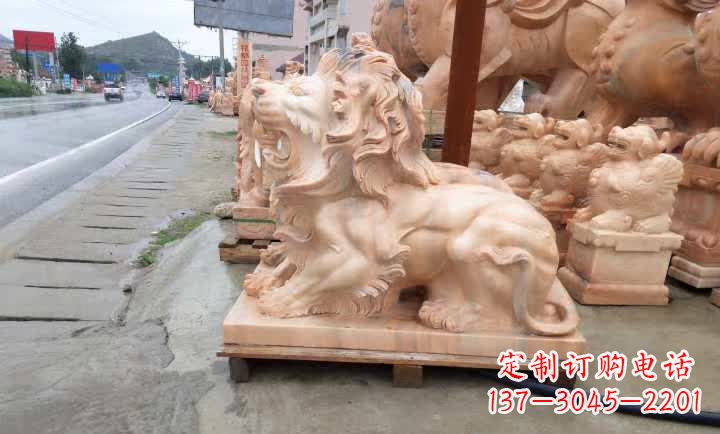 辽阳晚霞红狮子雕塑