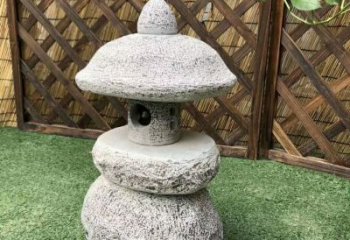 辽阳青石仿古灯笼雕塑，实现仿古风格的彰显