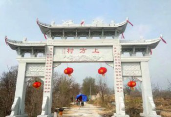 辽阳金色独角兽石雕牌坊