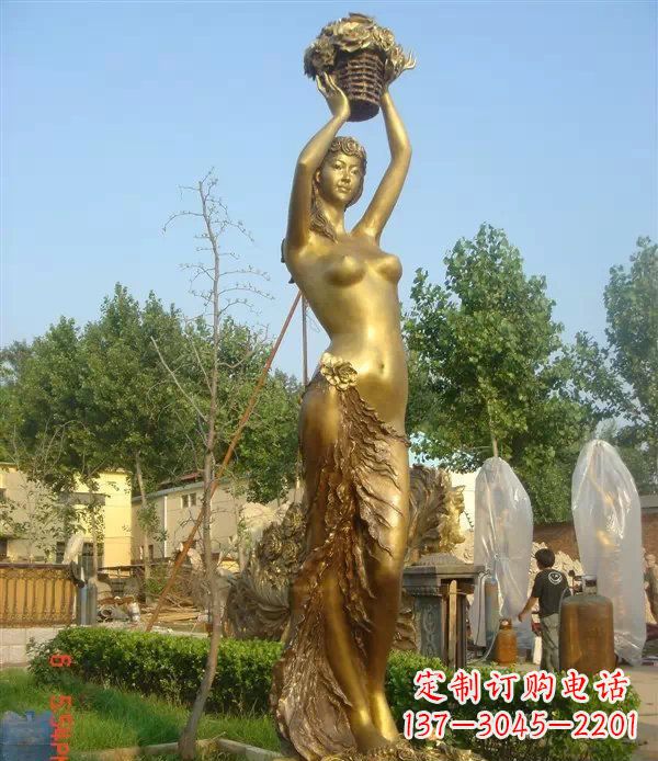 辽阳西方美女公园人物铜雕 (2)