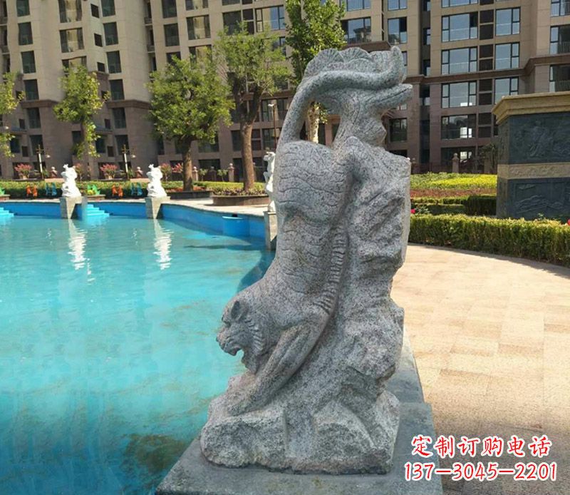 辽阳下山老虎石雕