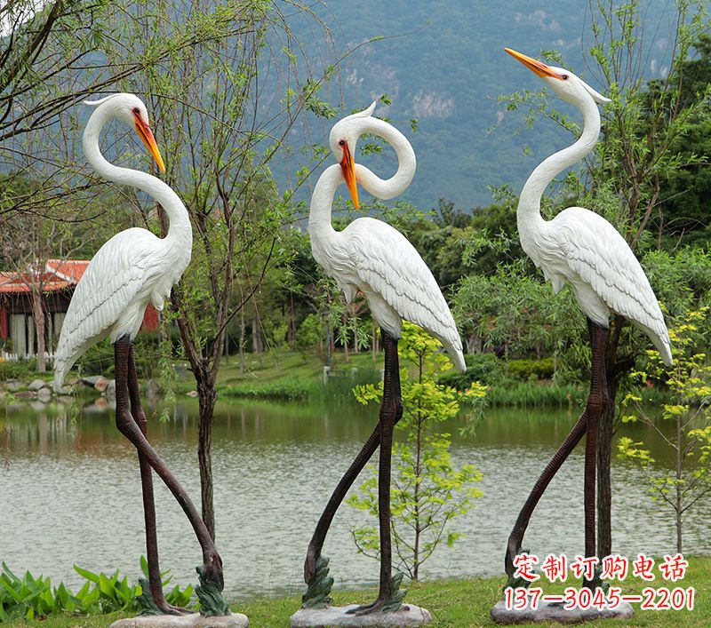 辽阳仙鹤的雕塑