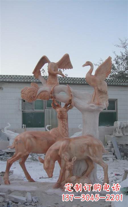 辽阳仙鹤和梅花鹿石雕