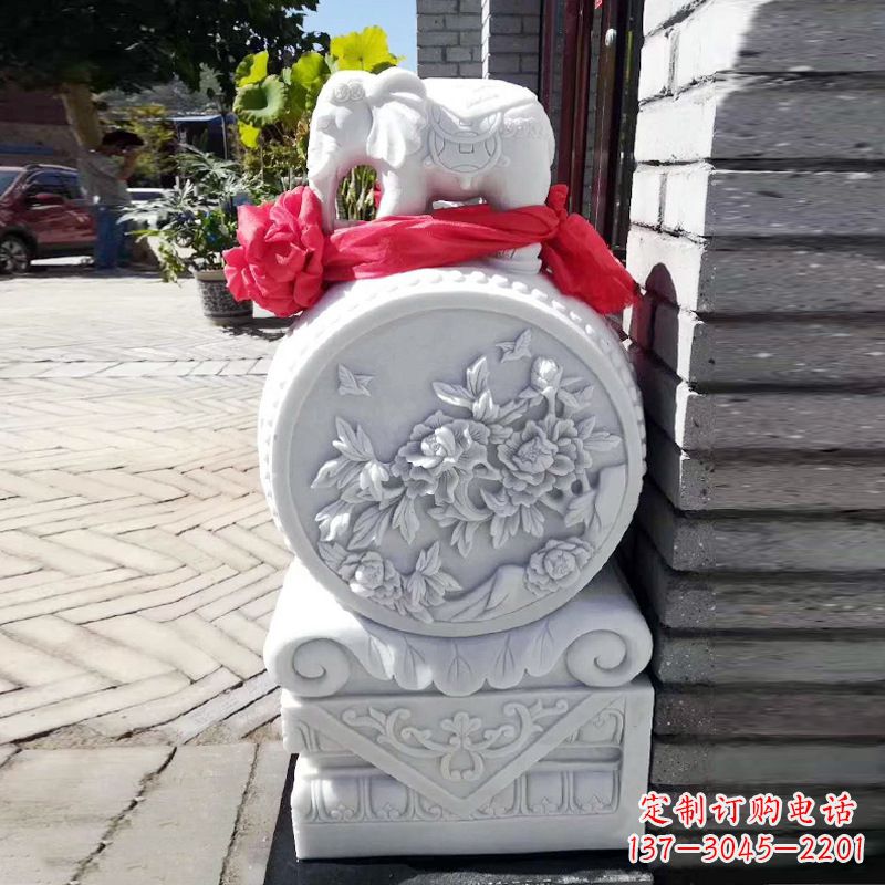 辽阳仙鹤石雕门墩