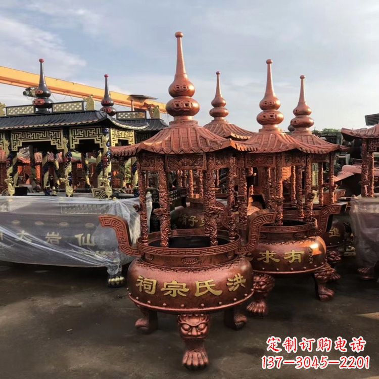辽阳香炉铜雕