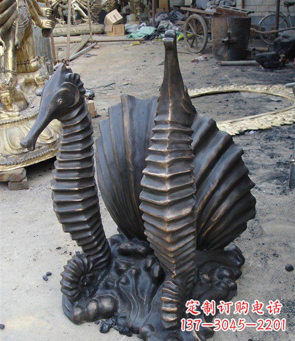 辽阳小区动物海马铜雕
