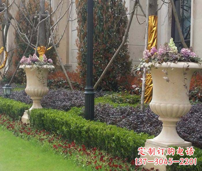 辽阳小区景观汉白玉花盆石雕