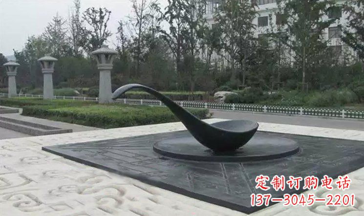 辽阳校园古代指南针司南铜雕