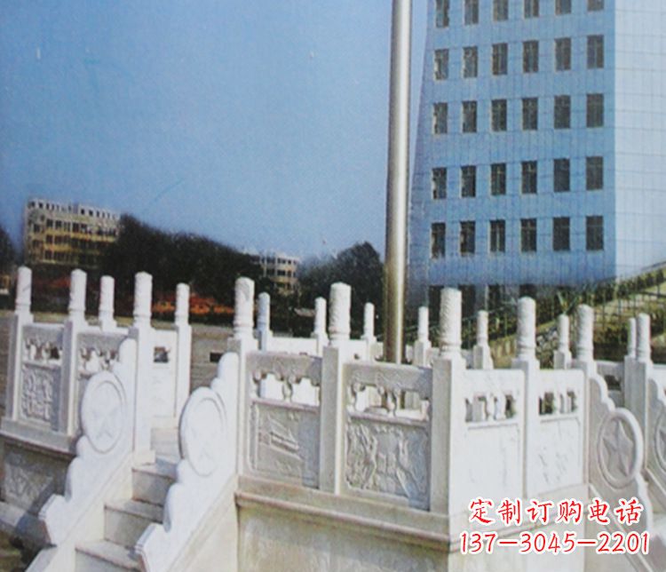 辽阳校园汉白玉升旗台景观石雕