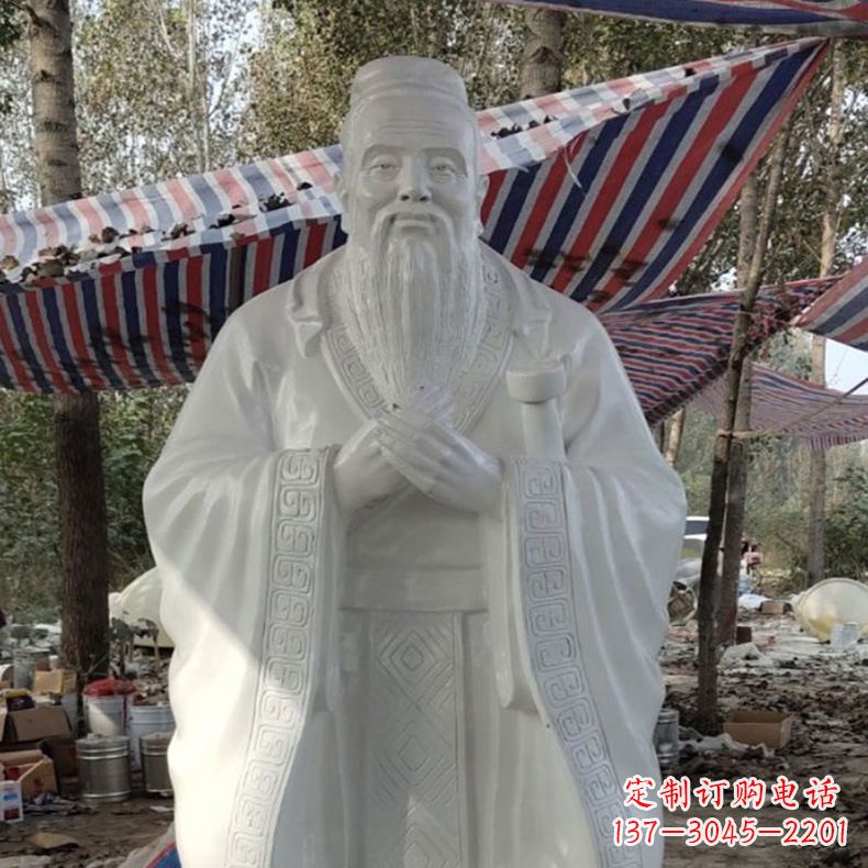 辽阳校园孔子雕像
