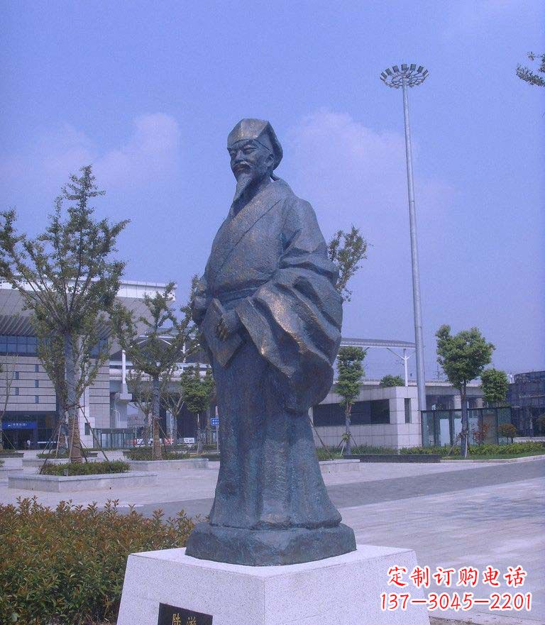 辽阳校园陆游名人铜雕