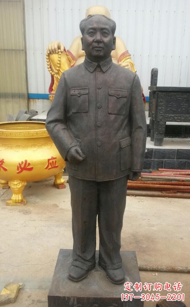 辽阳校园毛主席伟人铜雕