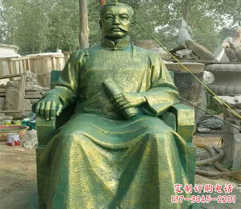 辽阳校园名人李大钊铜雕