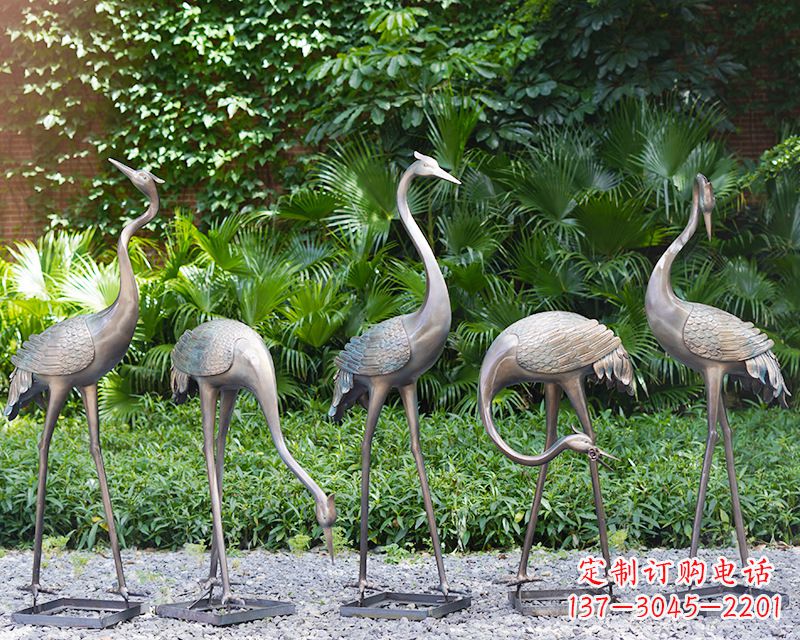 辽阳写意仙鹤雕塑