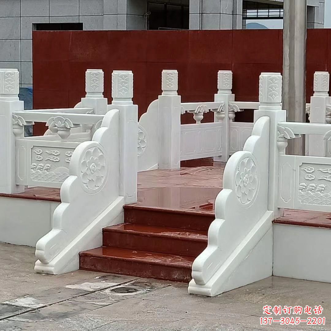 辽阳学校校园国旗台石雕