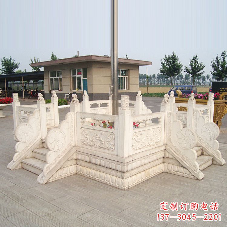 辽阳学校校园芝麻白广场升旗台