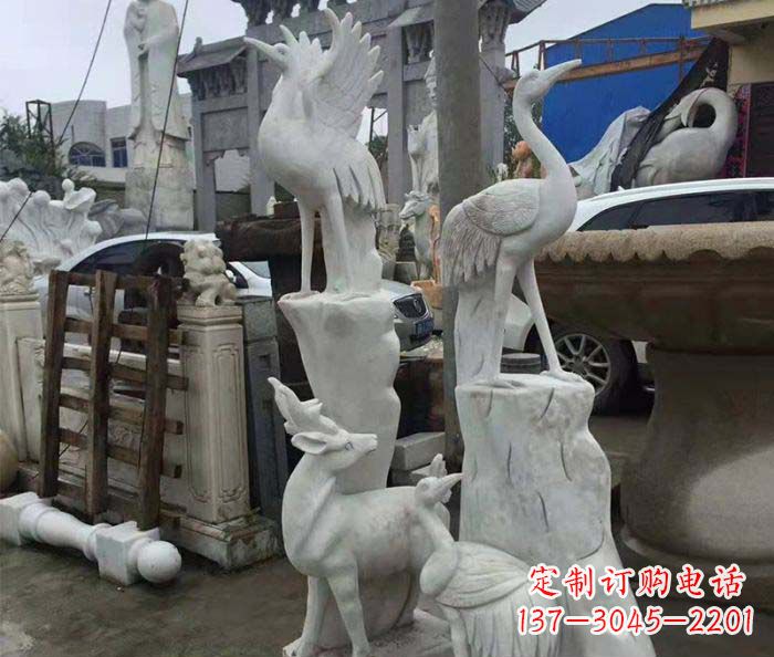 辽阳园林景观仙鹤石雕