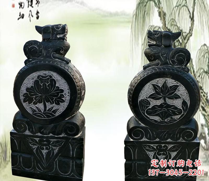 辽阳园林貔貅门墩石雕