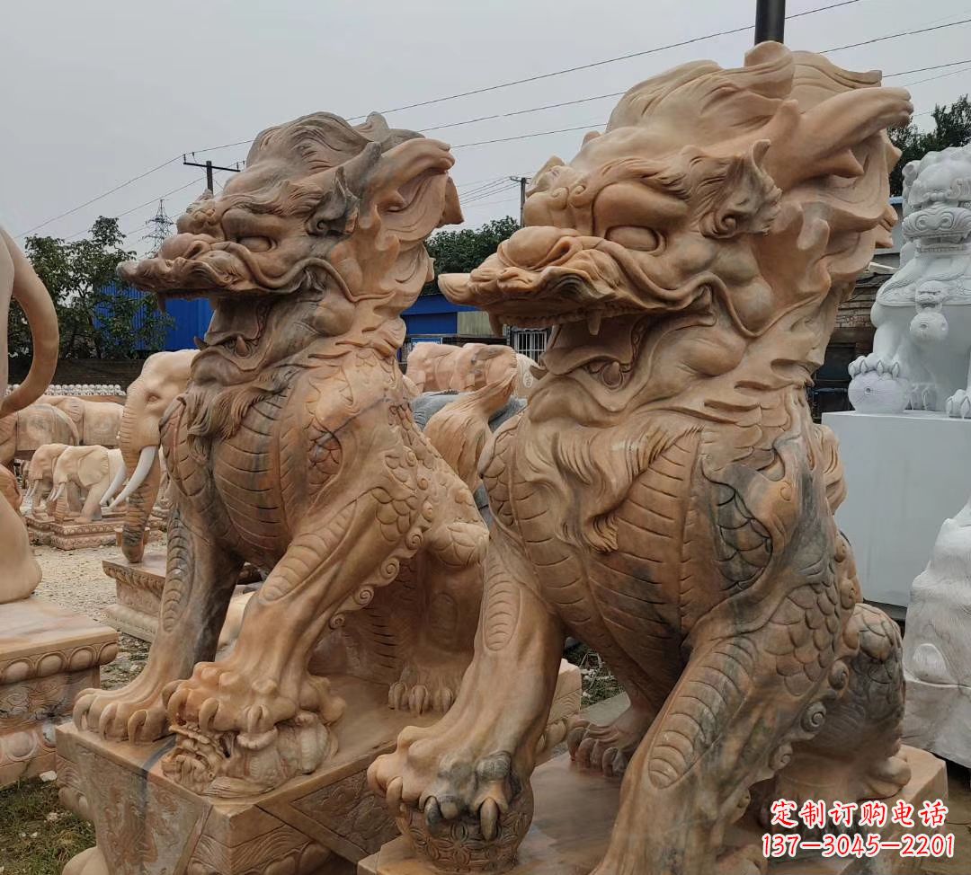 辽阳园林晚霞红古代招财神兽麒麟石雕