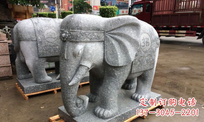 辽阳招财进宝芝麻灰大象石雕 (3)