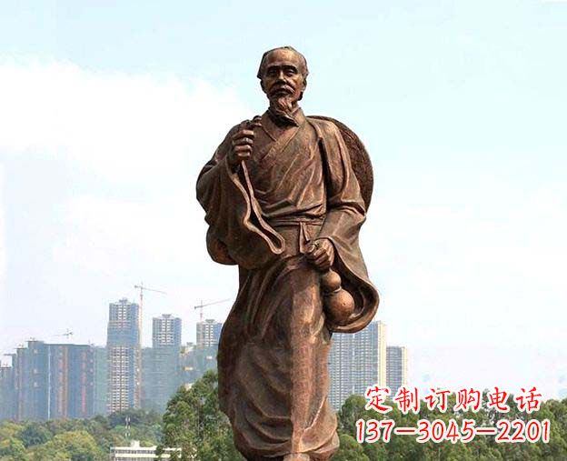 辽阳中华古代名医华佗铜雕像