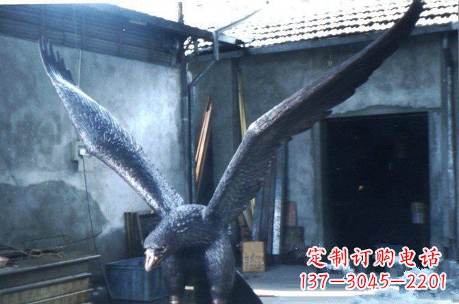 辽阳铸铜老鹰企业动物铜雕