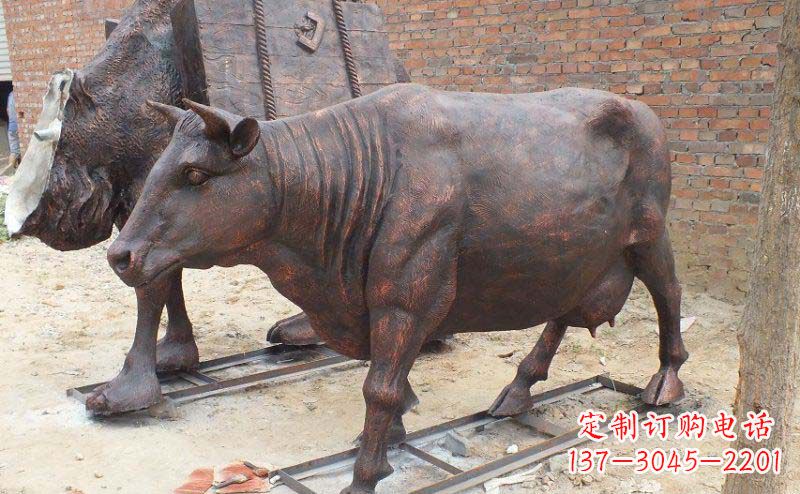 辽阳铸铜奶牛公园动物铜雕