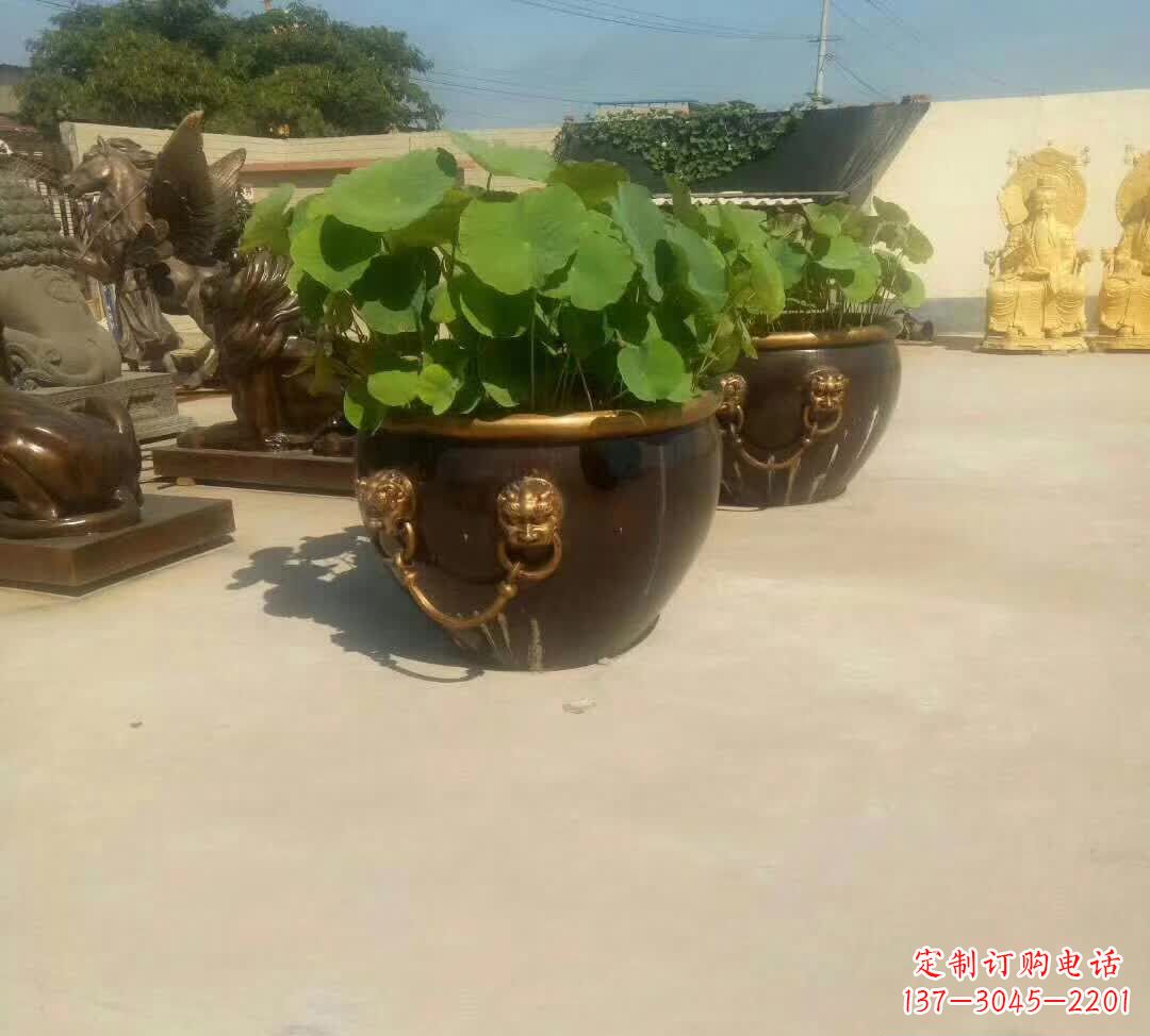 辽阳铸铜狮子头水缸雕塑