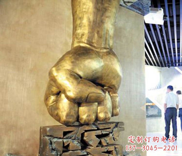 辽阳反腐廉政文化拳头雕塑