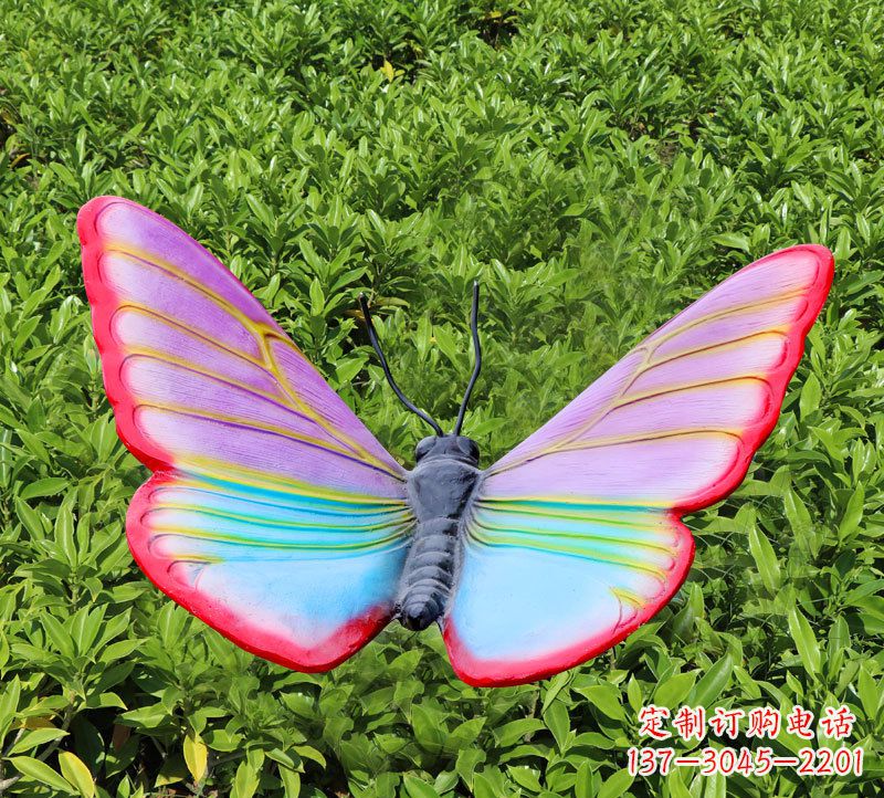 辽阳紫红色仿真蝴蝶玻璃钢彩绘仿真动物雕塑