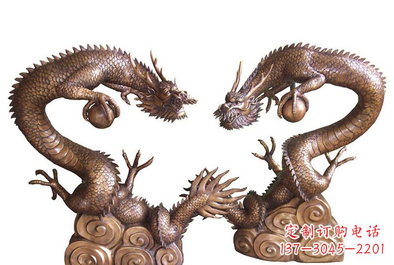 辽阳紫铜铸双龙戏珠