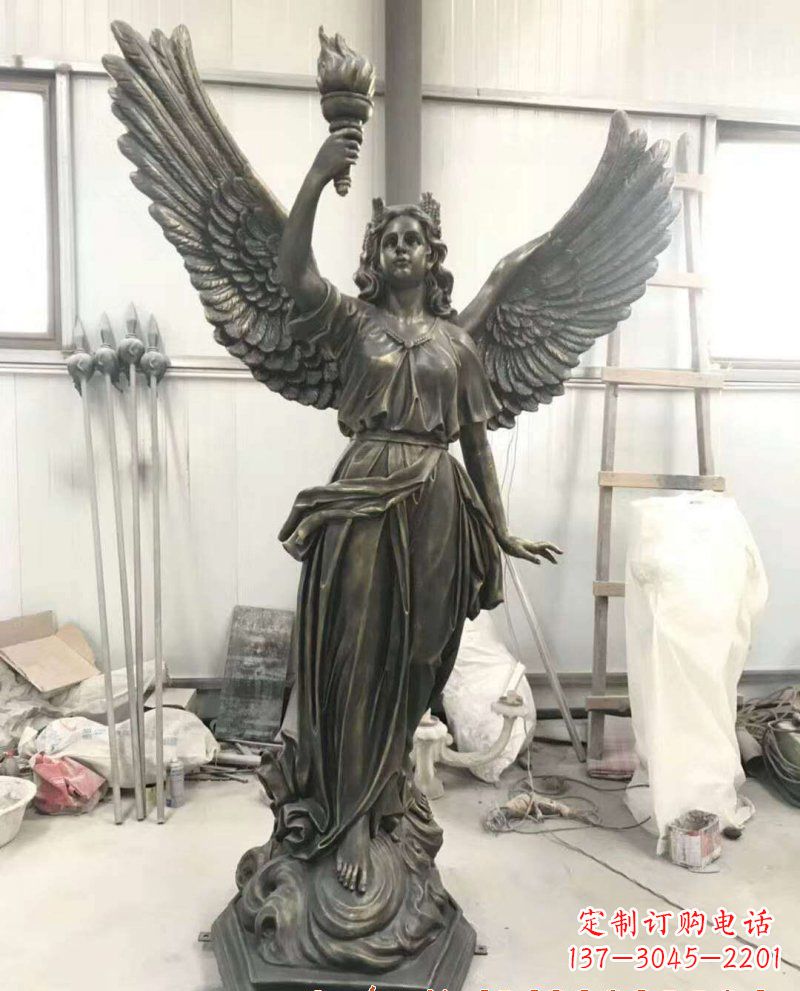 辽阳自由女神像铜雕