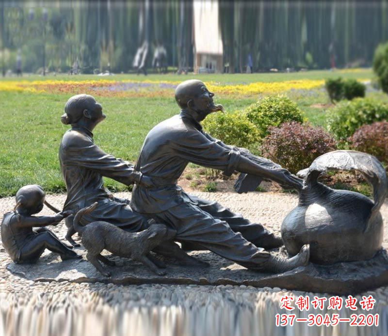 辽阳祖孙三人拔萝卜铜雕
