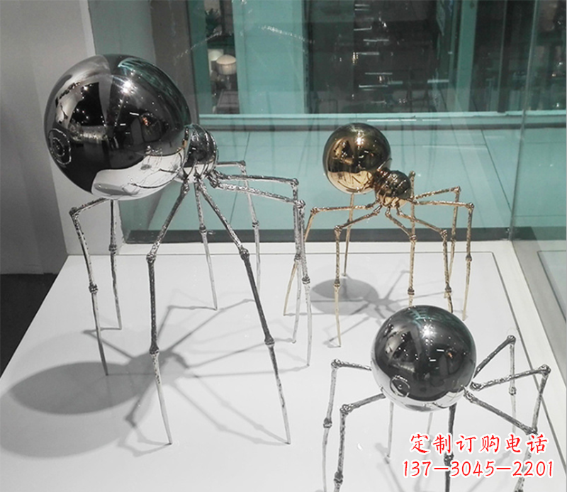 辽阳实验室蜘蛛雕塑