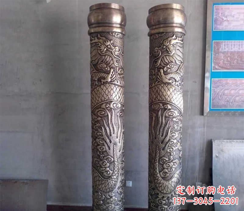 辽阳铜雕龙柱