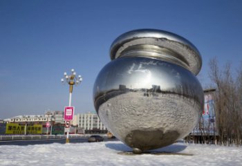 辽阳陀螺雕塑-户外广场大型景观不锈钢镜面陀螺雕塑
